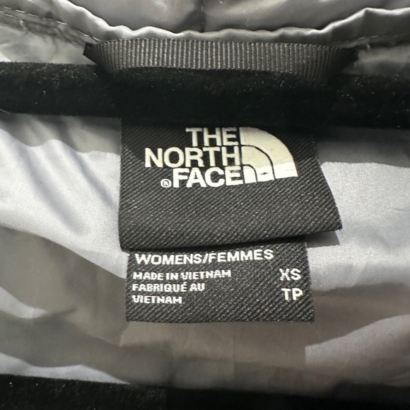 The North Face Eco Thermoball Parka 2 in Grey Color size XS - Picture 11 of 15